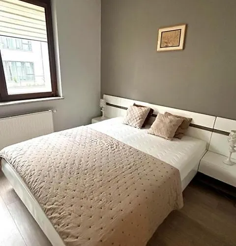 Garnizon De Lux Appartamento *